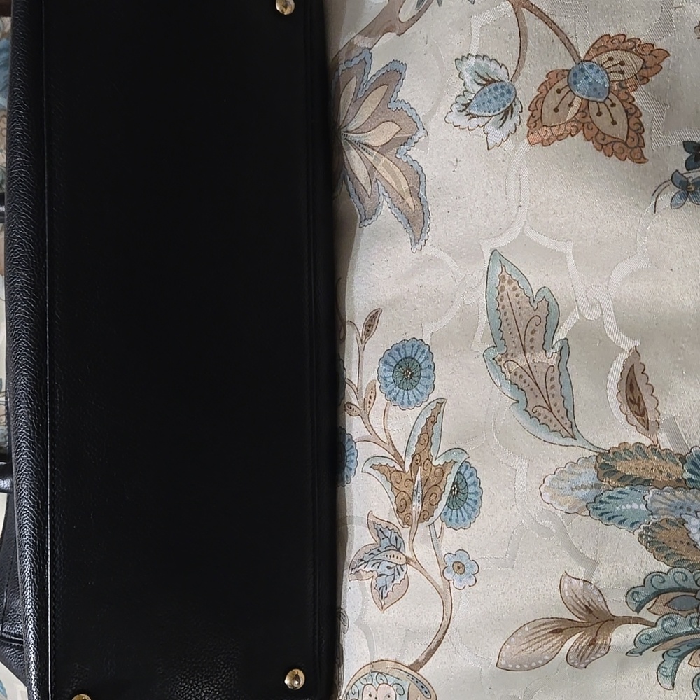Chanel Executive tote bag - Picture 9 of 9